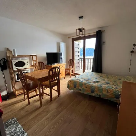 T2 Avec Balcon Et Garage Les Angles (Pyrenees-Orientales)
